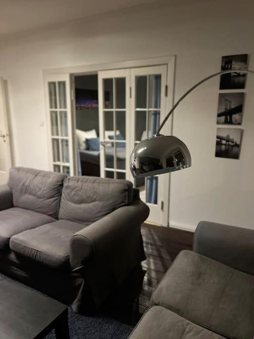 Geraeumige, Helle 3 Zimmer Fewo Bremen Luaran gambar
